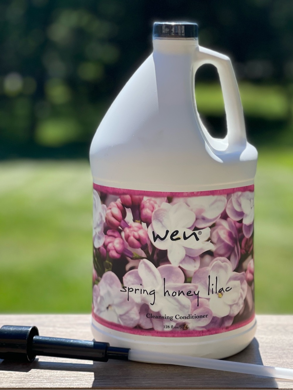WEN  Chaz Dean Limited Edition Spring Honey Lilac Cleansing Conditioner 128 Oz.